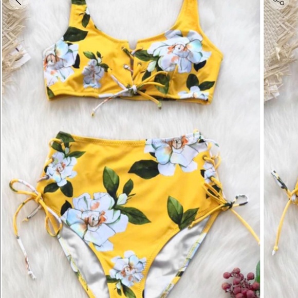 Cupshe Other - NWT Sunny Floral Bikini